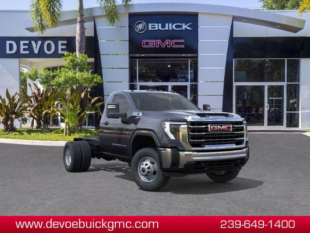 new 2025 GMC Sierra 3500 car, priced at $59,083