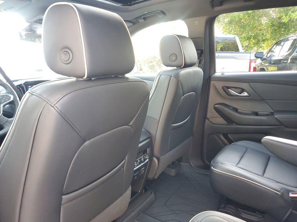 used 2023 Chevrolet Traverse car, priced at $39,750