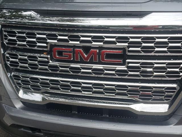 used 2022 GMC Canyon car, priced at $38,250