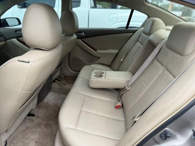 used 2007 Nissan Altima car, priced at $5,990