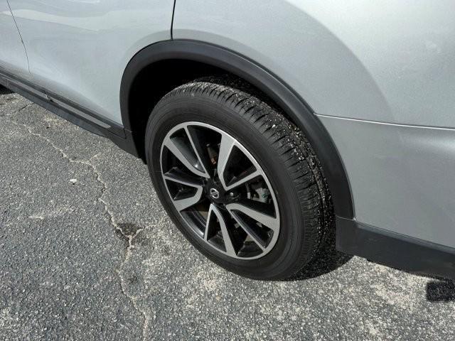 used 2019 Nissan Rogue car, priced at $18,988