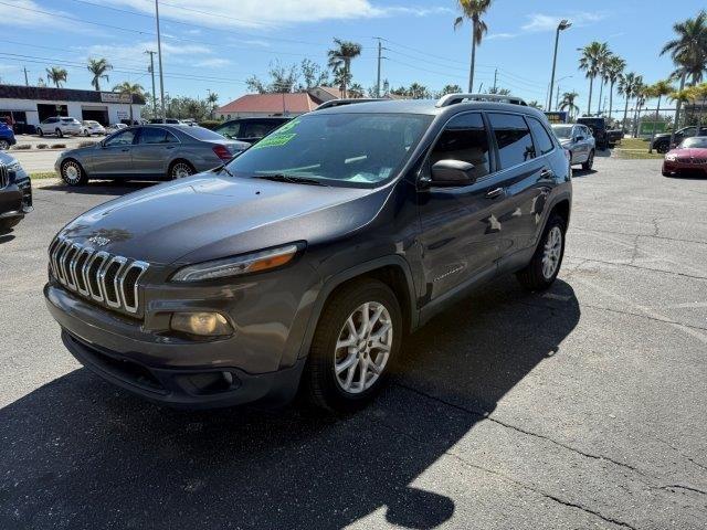 used 2015 Jeep Cherokee car, priced at $8,990