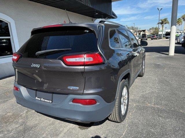 used 2015 Jeep Cherokee car, priced at $8,990