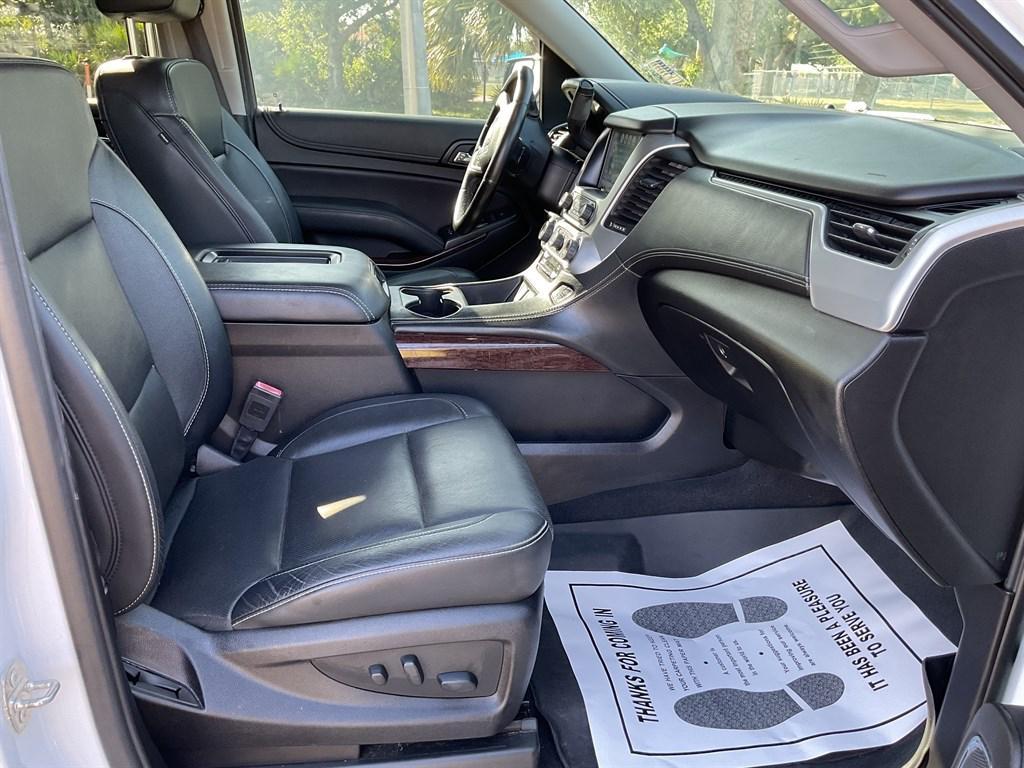 used 2019 GMC Yukon car, priced at $35,788