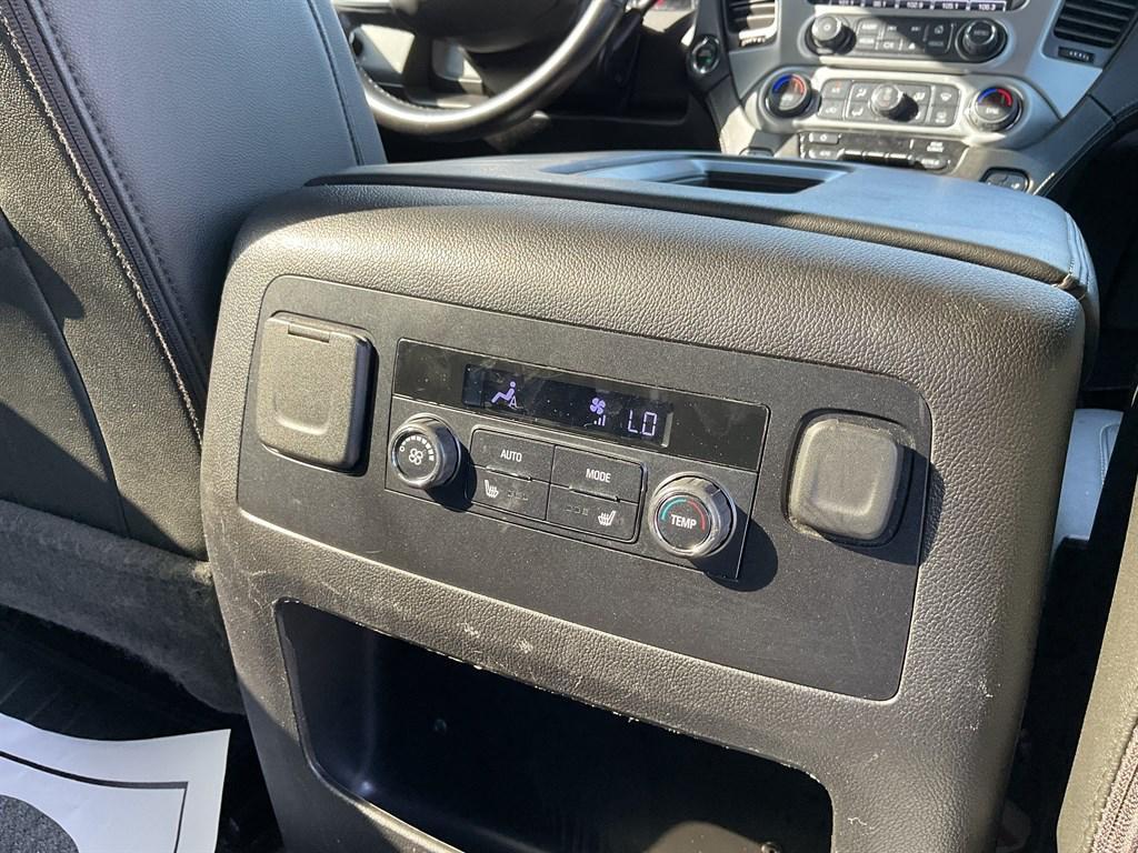 used 2019 GMC Yukon car, priced at $35,788