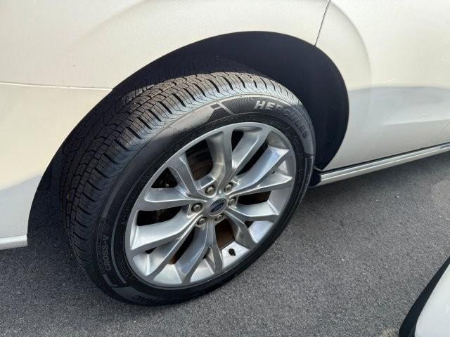 used 2019 Ford Expedition car, priced at $41,990