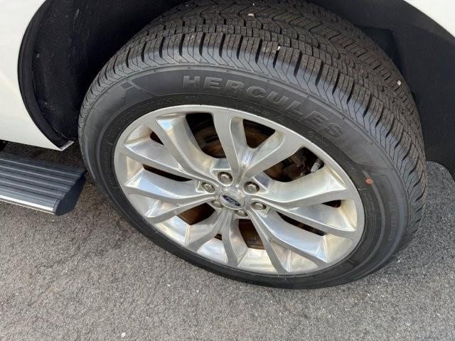 used 2019 Ford Expedition car, priced at $41,990