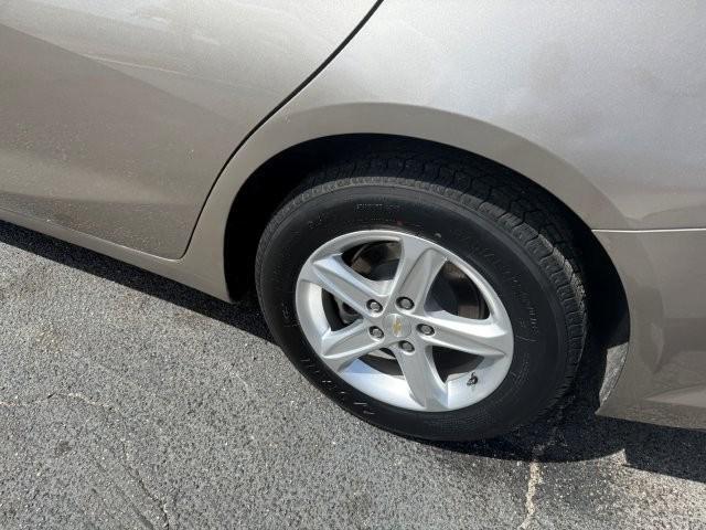 used 2023 Chevrolet Malibu car, priced at $18,988