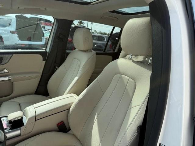 used 2021 Mercedes-Benz GLB 250 car, priced at $29,790