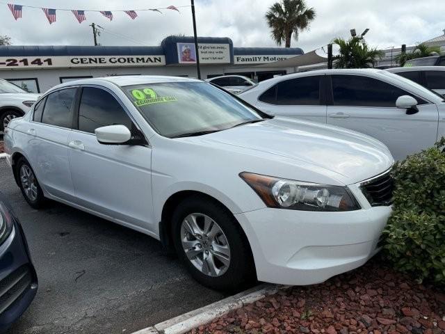 used 2009 Honda Accord car, priced at $12,990
