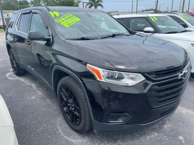 used 2019 Chevrolet Traverse car, priced at $18,590
