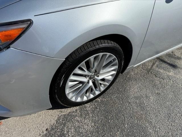 used 2015 Lexus ES 350 car, priced at $19,788