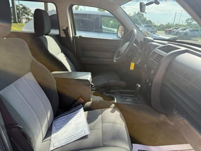 used 2007 Dodge Nitro car, priced at $5,990