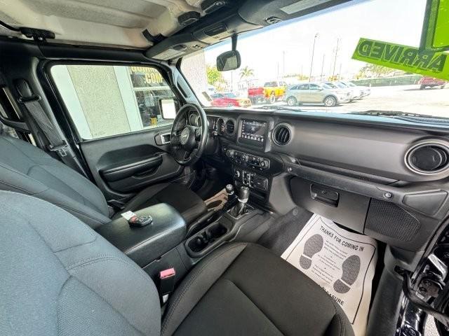 used 2021 Jeep Gladiator car, priced at $29,390