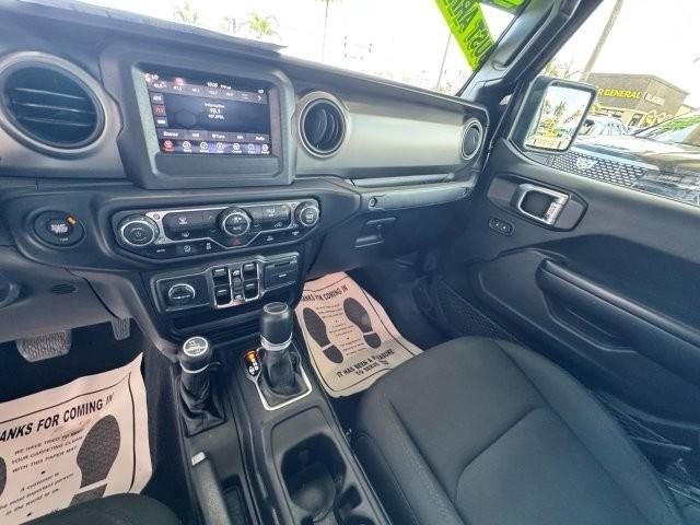 used 2021 Jeep Gladiator car, priced at $29,390