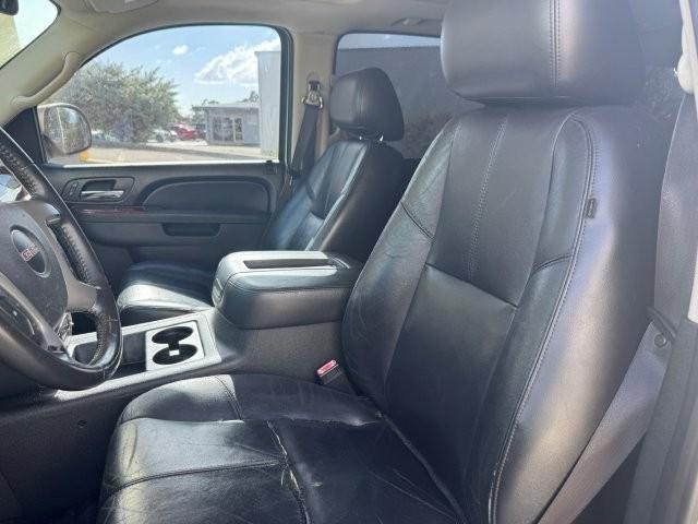 used 2011 GMC Yukon XL car, priced at $9,990
