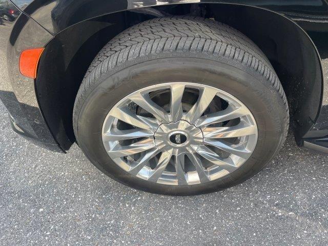 used 2022 Cadillac Escalade ESV car, priced at $71,890