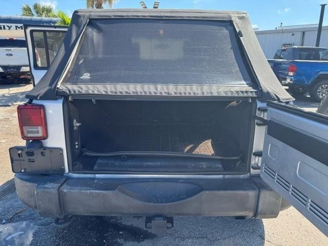 used 2009 Jeep Wrangler Unlimited car, priced at $14,990