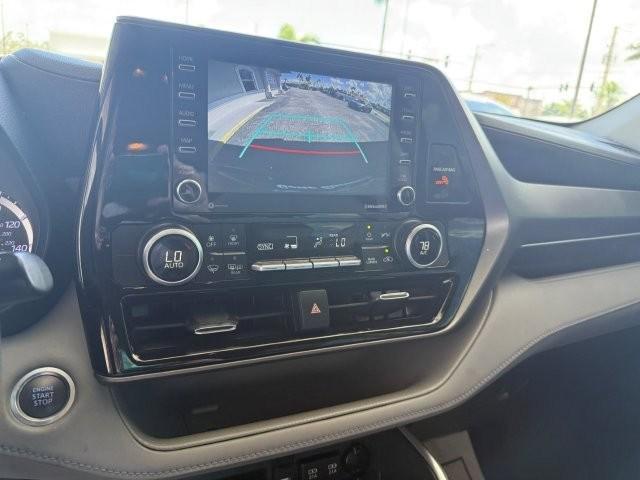 used 2021 Toyota Highlander car, priced at $27,590
