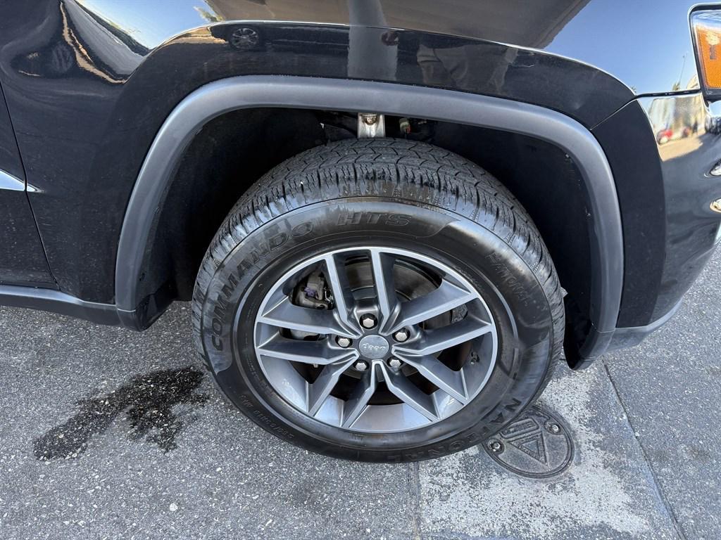 used 2017 Jeep Grand Cherokee car, priced at $17,990