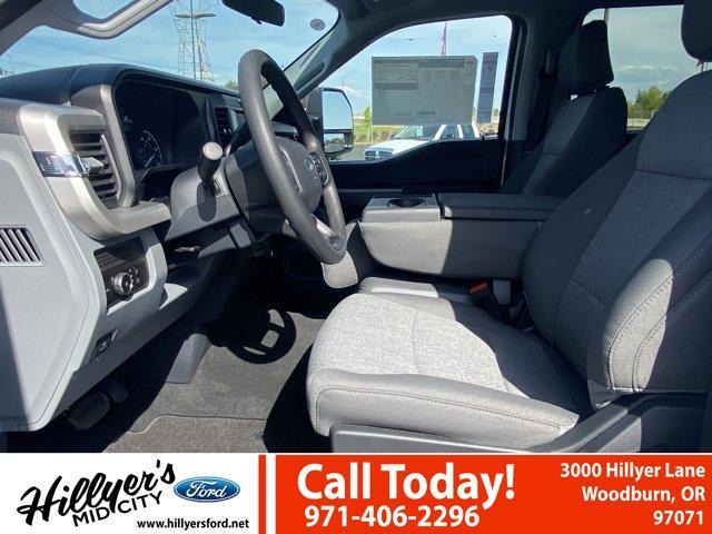 new 2025 Ford F-350 car, priced at $71,747
