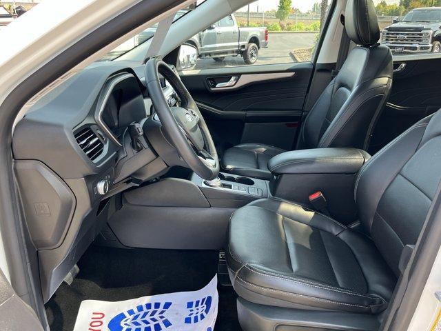 used 2022 Ford Escape car, priced at $25,747