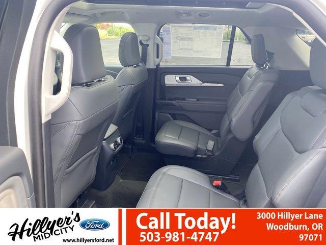 new 2025 Ford Explorer car