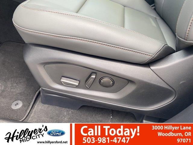 new 2025 Ford Explorer car