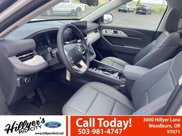 new 2025 Ford Explorer car