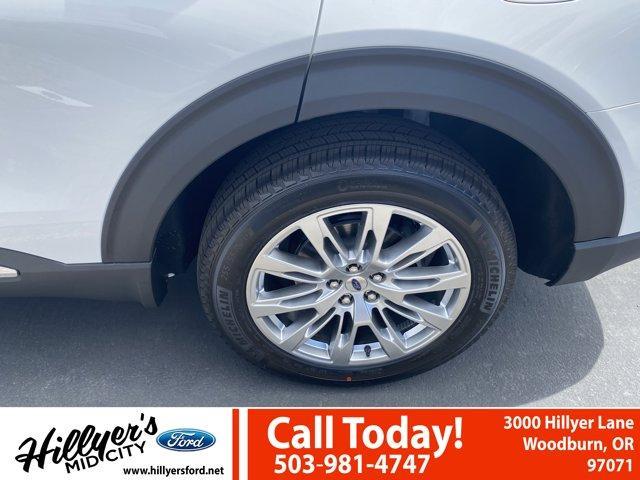 new 2025 Ford Explorer car