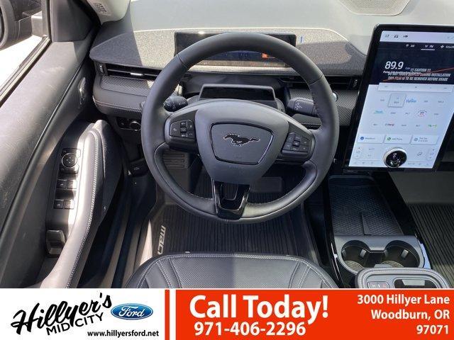 new 2025 Ford Mustang Mach-E car