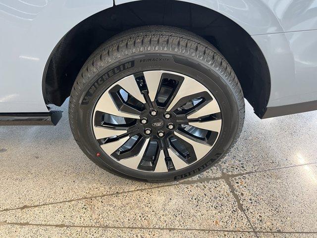 new 2025 Ford Expedition car, priced at $95,192