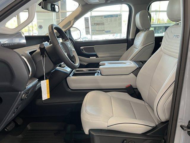 new 2025 Ford Expedition car, priced at $95,192