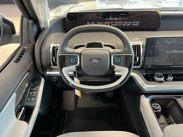 new 2025 Ford Expedition car, priced at $95,192