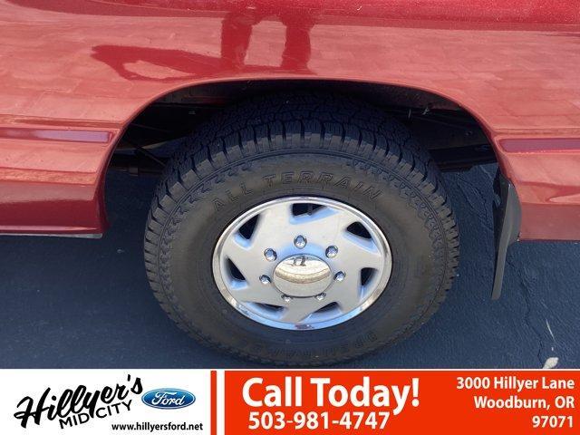 used 2001 Ford E150 car, priced at $9,747