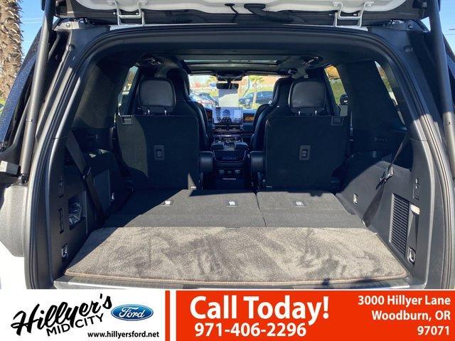 used 2022 Lincoln Navigator car, priced at $75,747