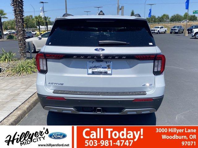 new 2025 Ford Explorer car