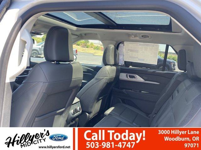 new 2025 Ford Explorer car