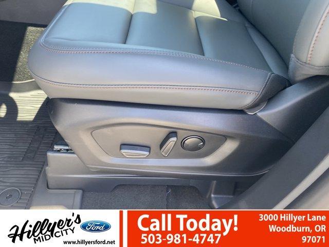new 2025 Ford Explorer car