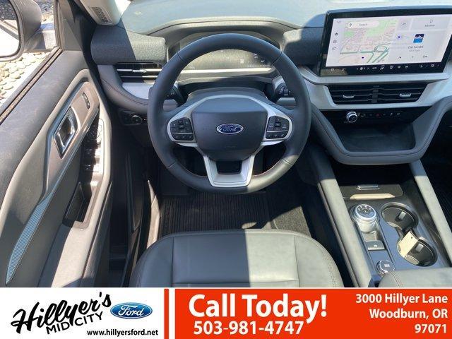 new 2025 Ford Explorer car
