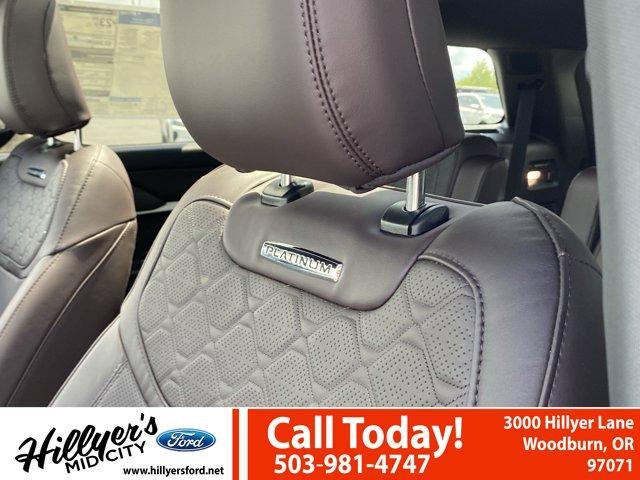 new 2025 Ford Explorer car