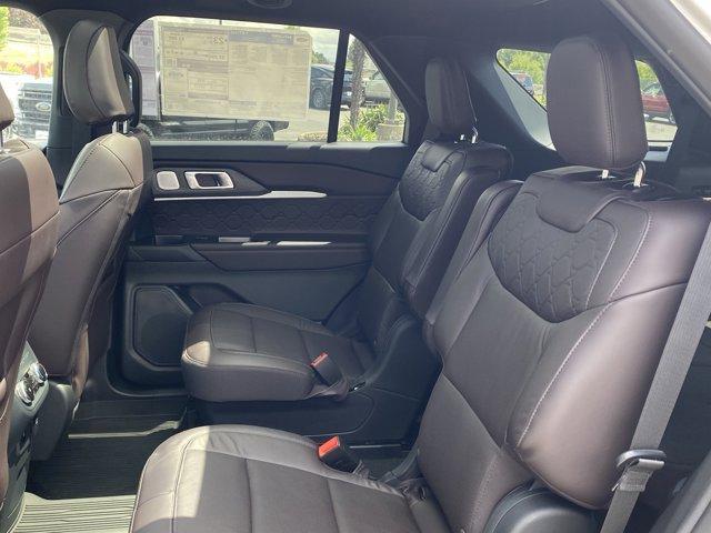 new 2025 Ford Explorer car