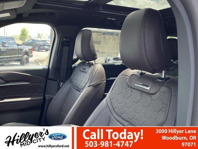 new 2025 Ford Explorer car