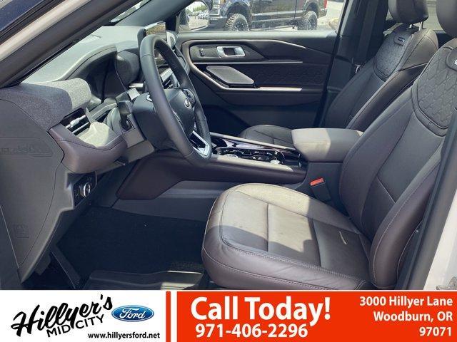 new 2025 Ford Explorer car