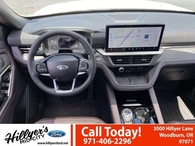 new 2025 Ford Explorer car