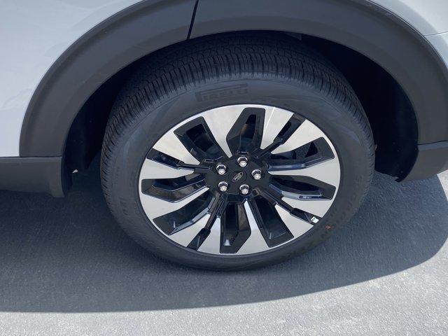 new 2025 Ford Explorer car