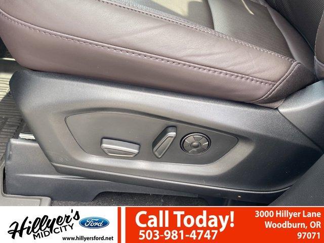 new 2025 Ford Explorer car