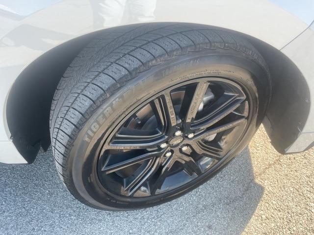 used 2022 Ford Edge car, priced at $24,000