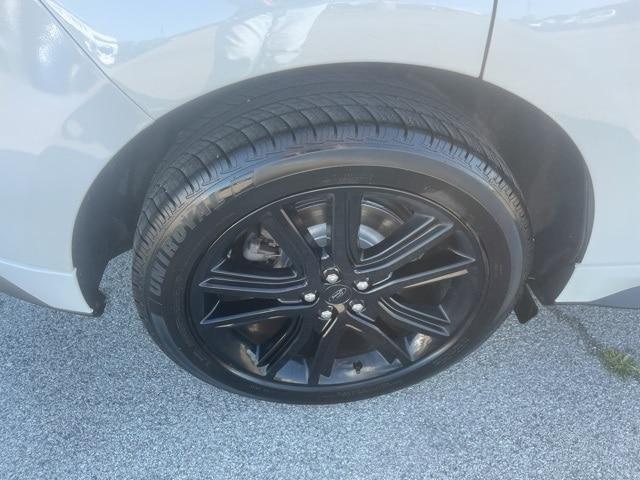 used 2022 Ford Edge car, priced at $24,000