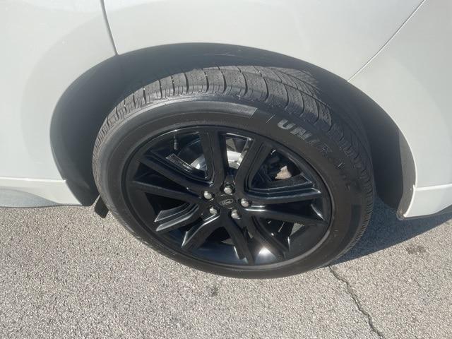 used 2022 Ford Edge car, priced at $24,000